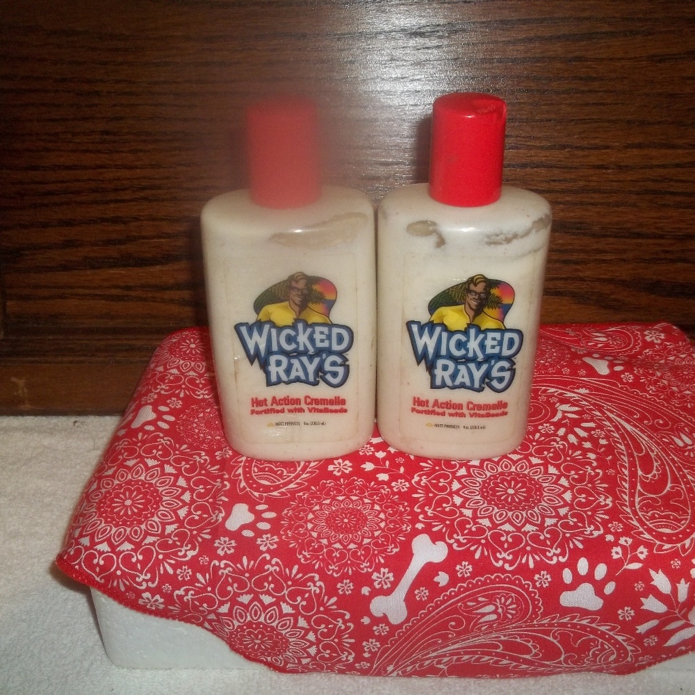 "WICKED RAYS"  LOT OF 2 BOTTLES  HOT ACTION TANNIN